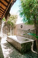 Baha Baha Villas