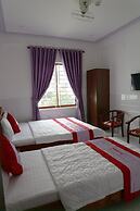 Anh Quan Hotel