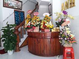Anh Quan Hotel