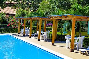 Hotel Rancho Guacamayos