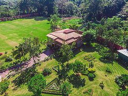 Hotel Rancho Guacamayos