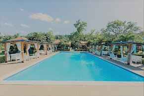Hotel Rancho Guacamayos