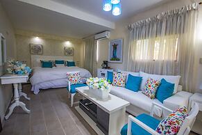Hotel Rancho Guacamayos
