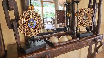 Hotel Rancho Guacamayos