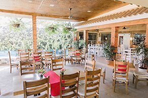 Hotel Rancho Guacamayos