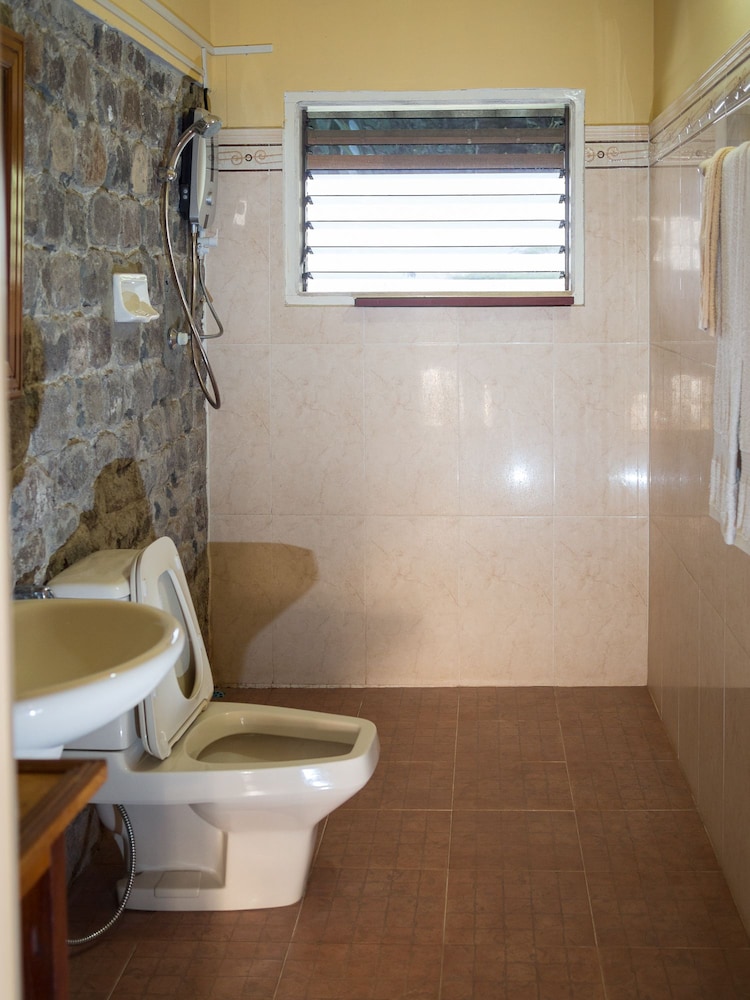 Lei Thar Gone Guest House