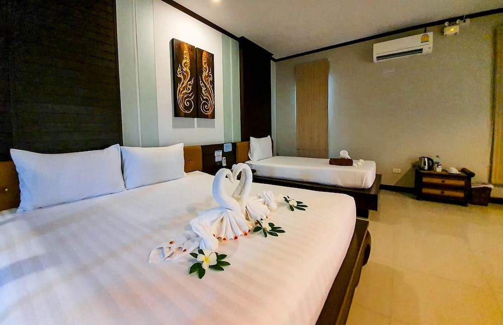 Nai Harn Grand Villa