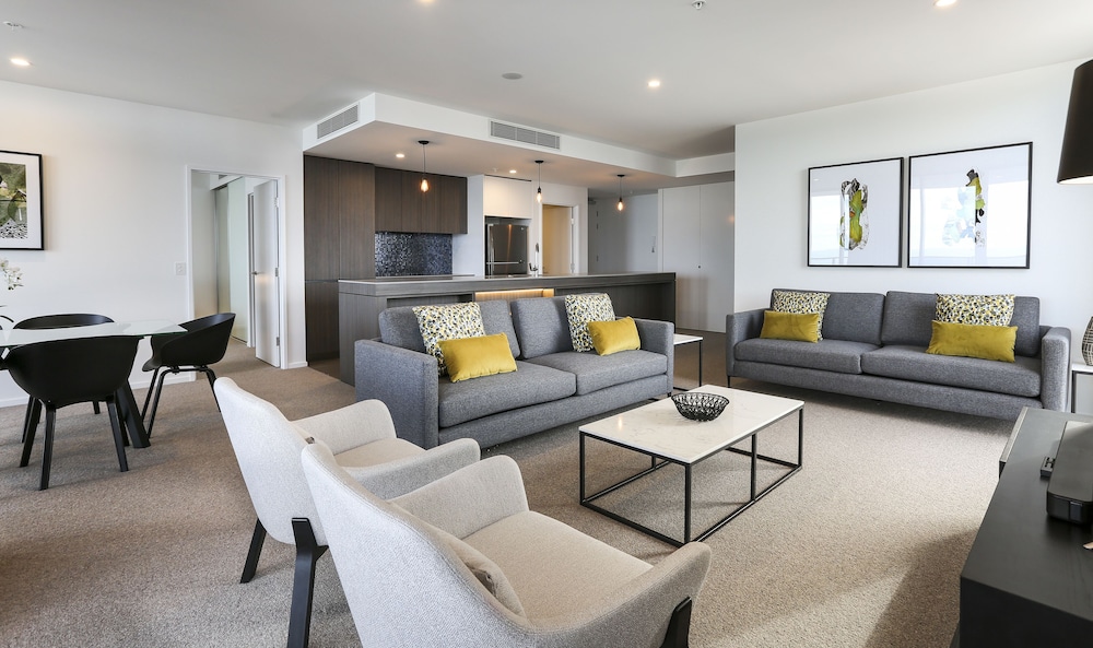 Qube Broadbeach