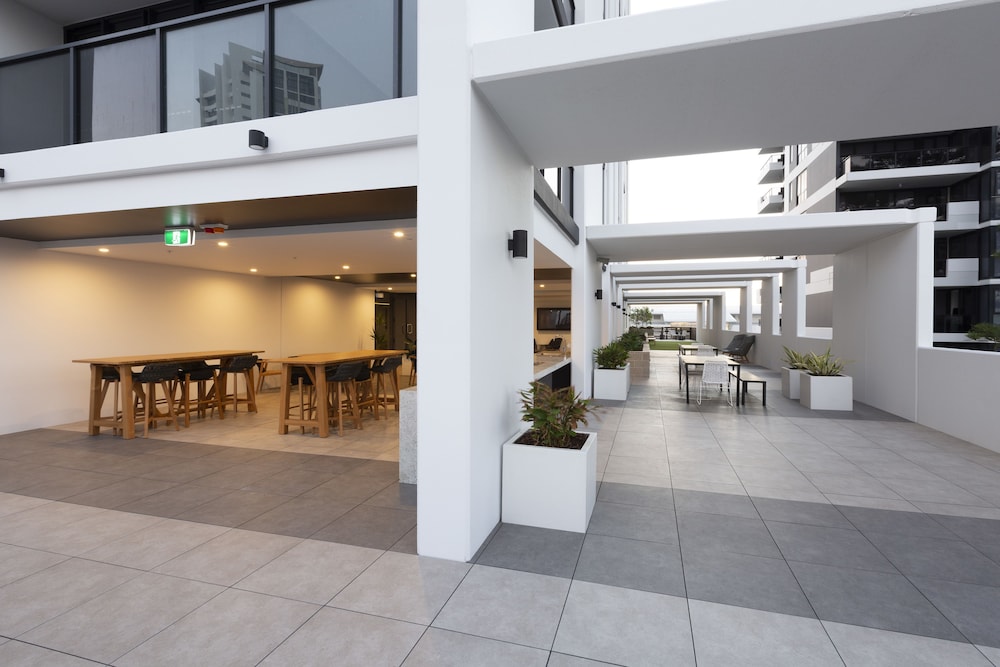Qube Broadbeach