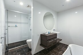 Qube Broadbeach