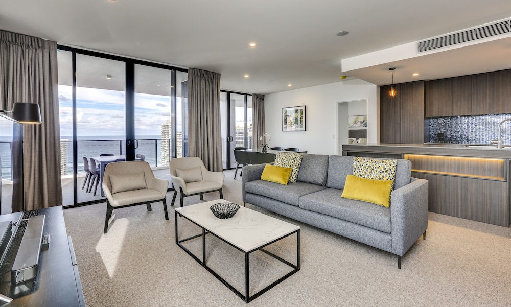 Qube Broadbeach
