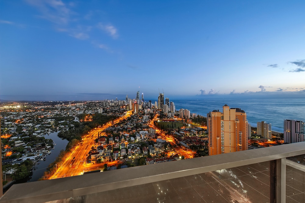 Qube Broadbeach