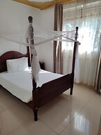 Garden Courts Hotel Masaka