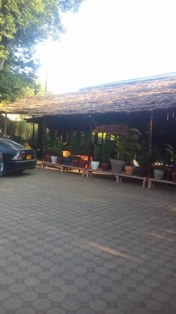 Pamoja Expeditions Lodge
