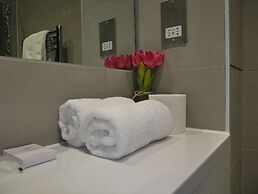 Milburn House  Luxury Apartments