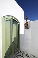 Gitsa Cliff Luxury Villa