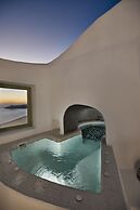 Gitsa Cliff Luxury Villa