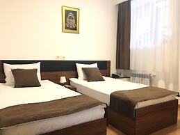 Mashtots Hotel