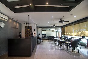 DG Grami Hotel