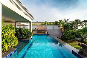 Stunning Luxury Golf and Pool Villas