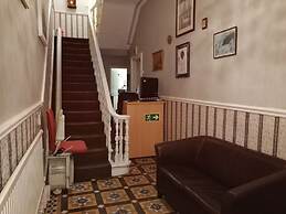 Overton Villa Hotel