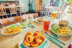 Minnie - Tiger Inn