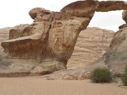 Desert Lovers Camp