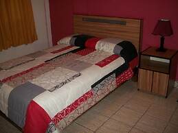 Hostal Hellen Ross