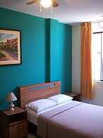 Hostal Hellen Ross