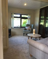 Acorn Court Country House