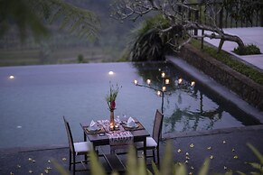 Awan Putih Resort