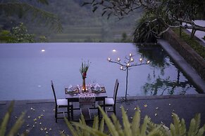 Awan Putih Resort