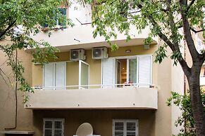 Lugo Apartments