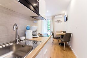 Lugo Apartments