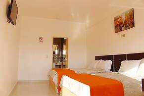 Hotel Los Pinos Express