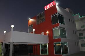 Hotel Los Pinos Express