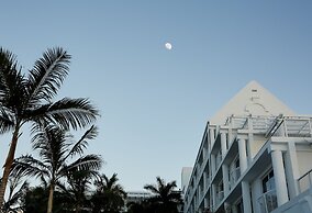 Palm Heights