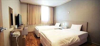 Raum Hotel