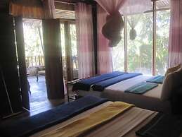 ELLA NATURE NEST