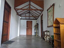 ELLA NATURE NEST