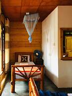 ELLA NATURE NEST