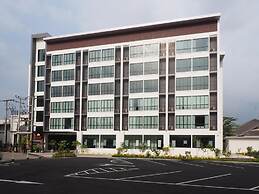 Sans Hotel