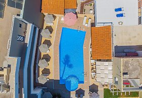 Blue Dream Hotel