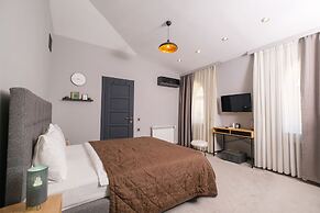 Maestro Hotel