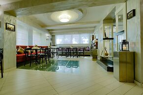 Maestro Hotel