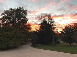 Domaine De Pouzelande B&B