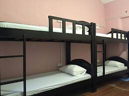 Cookoobird Home - Hostel
