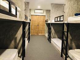 Cookoobird Home - Hostel