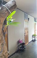 Anurak Guesthouse