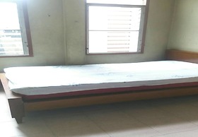 Anurak Guesthouse